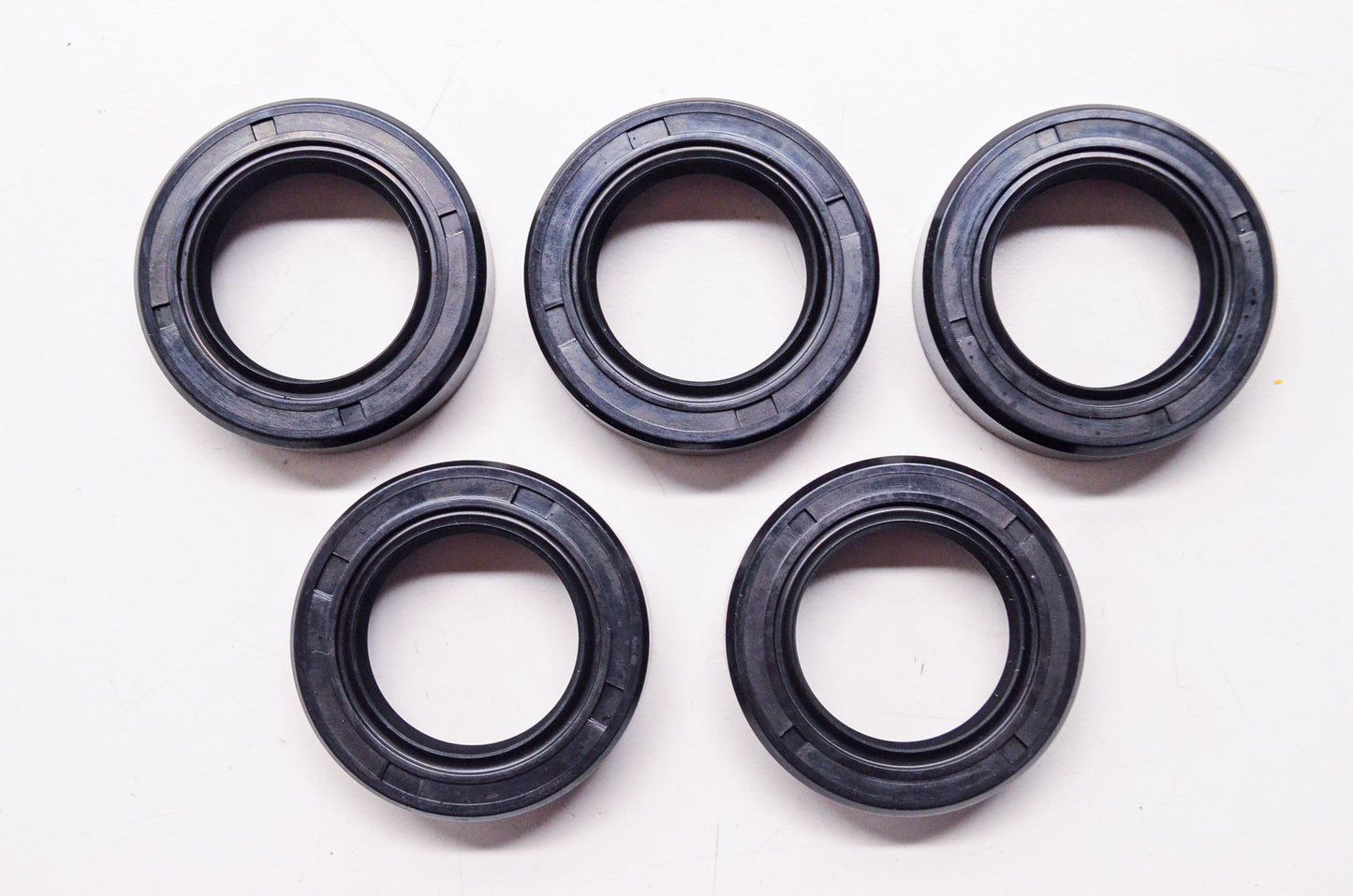 New James Gaskets Wheel Bearing Oil Seal Harley Davidson FL FLH FX Qty 5 NOS