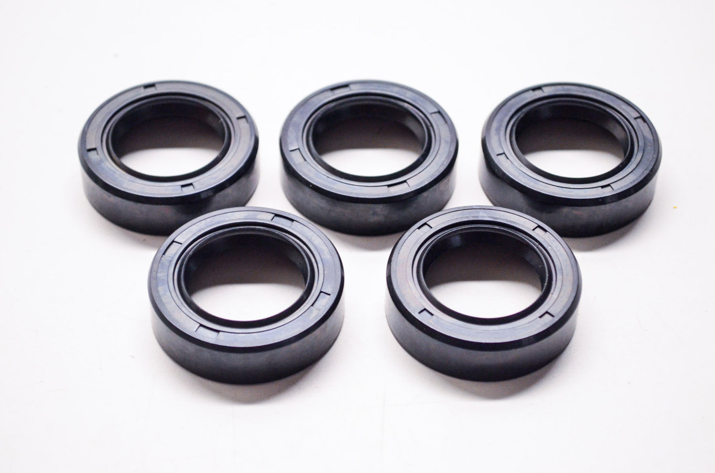 New James Gaskets Wheel Bearing Oil Seal Harley Davidson FL FLH FX Qty 5 NOS