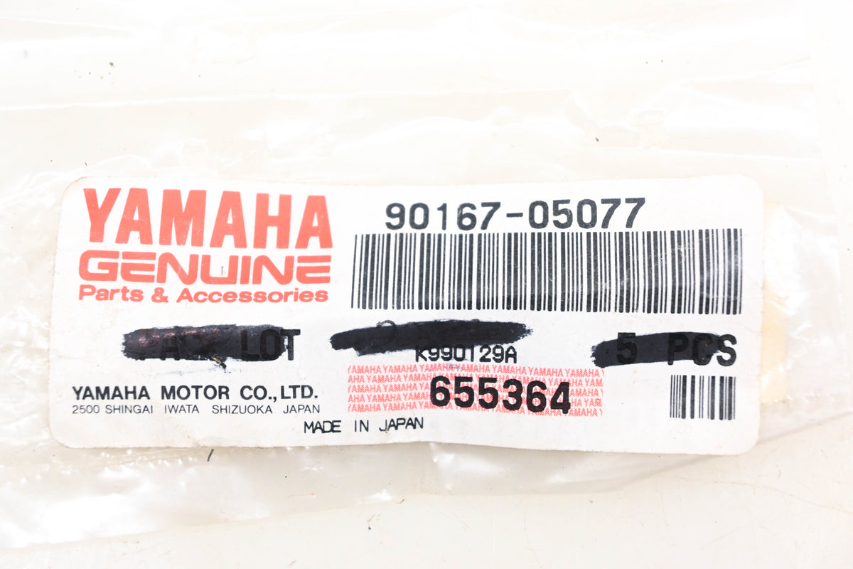 New OEM Yamaha 90167-05077-00 Self Tapping Screws Qty 2 NOS