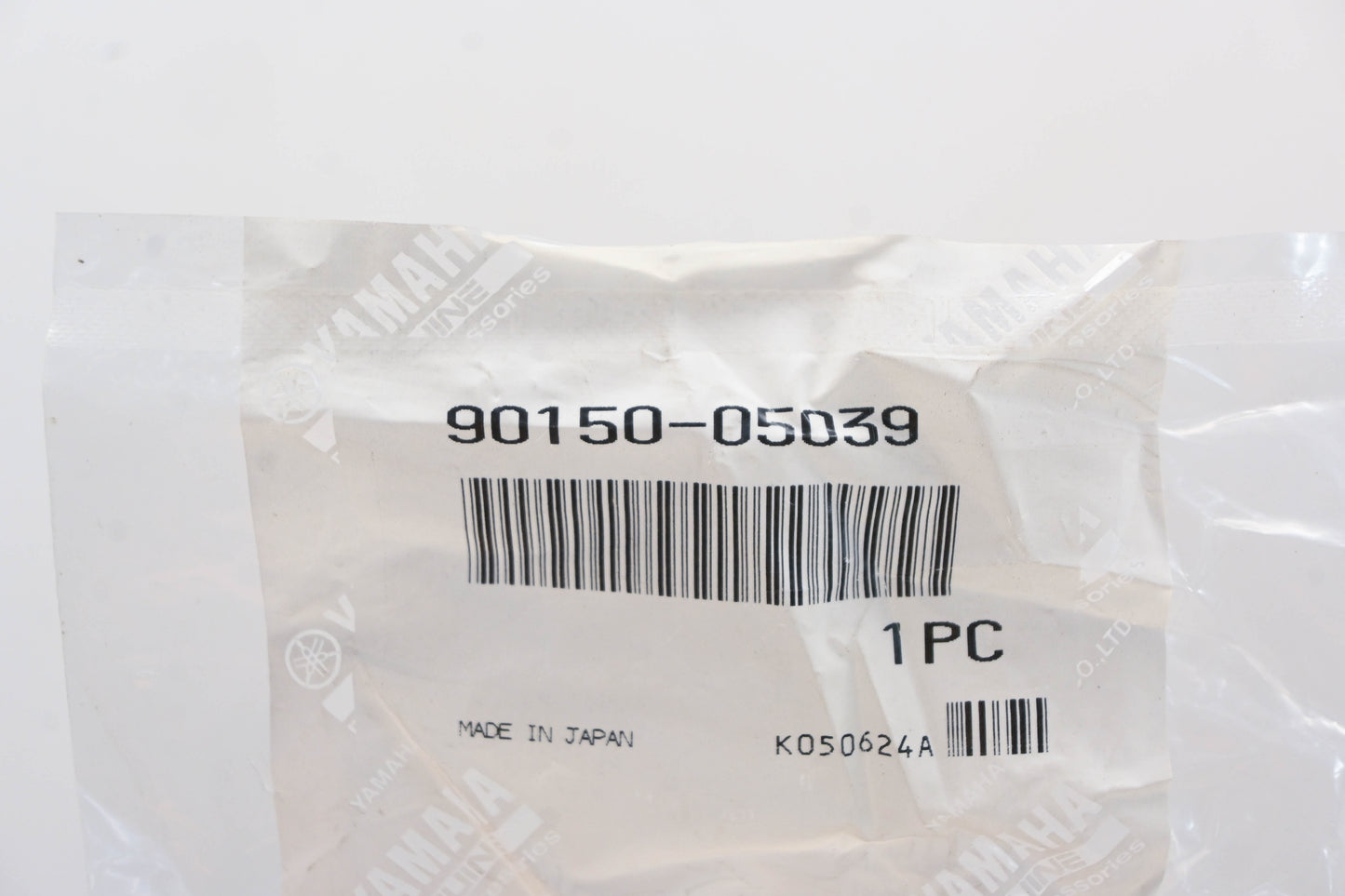 New OEM Yamaha 90150-05039-00 Round Head Screw NOS
