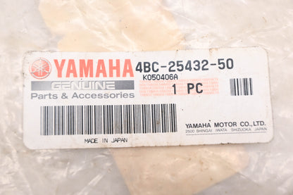 New OEM Yamaha 4BC-25432-50-00 Driven Sprocket 32T NOS