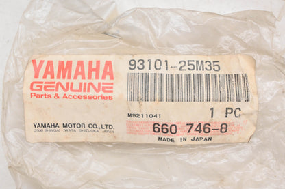 New OEM Yamaha 93101-25M35-00 Oil Seal NOS
