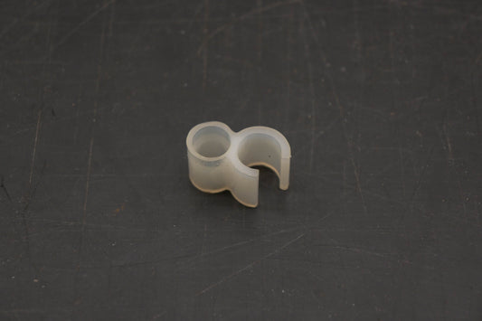 New OEM Yamaha 90467-06043-00 Clip NOS