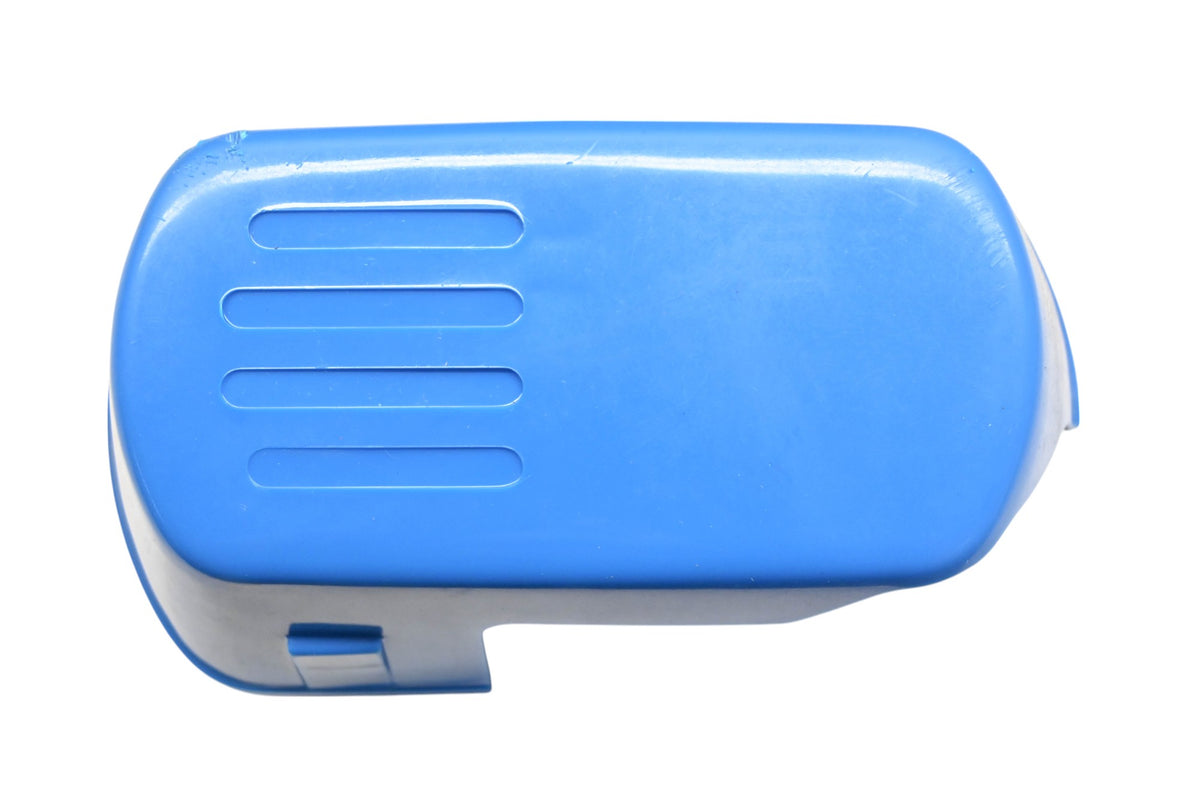 New OEM Yamaha 3L8-21721-10-00 Blue Right Side Cover NOS