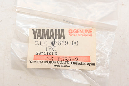 New OEM Yamaha EU0-67869-00-00 Flat Head Screw NOS