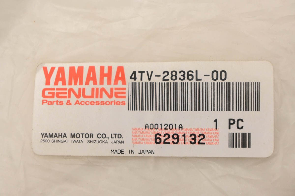 New OEM Yamaha 4TV-2836L-00-00 Right Inner Panel NOS