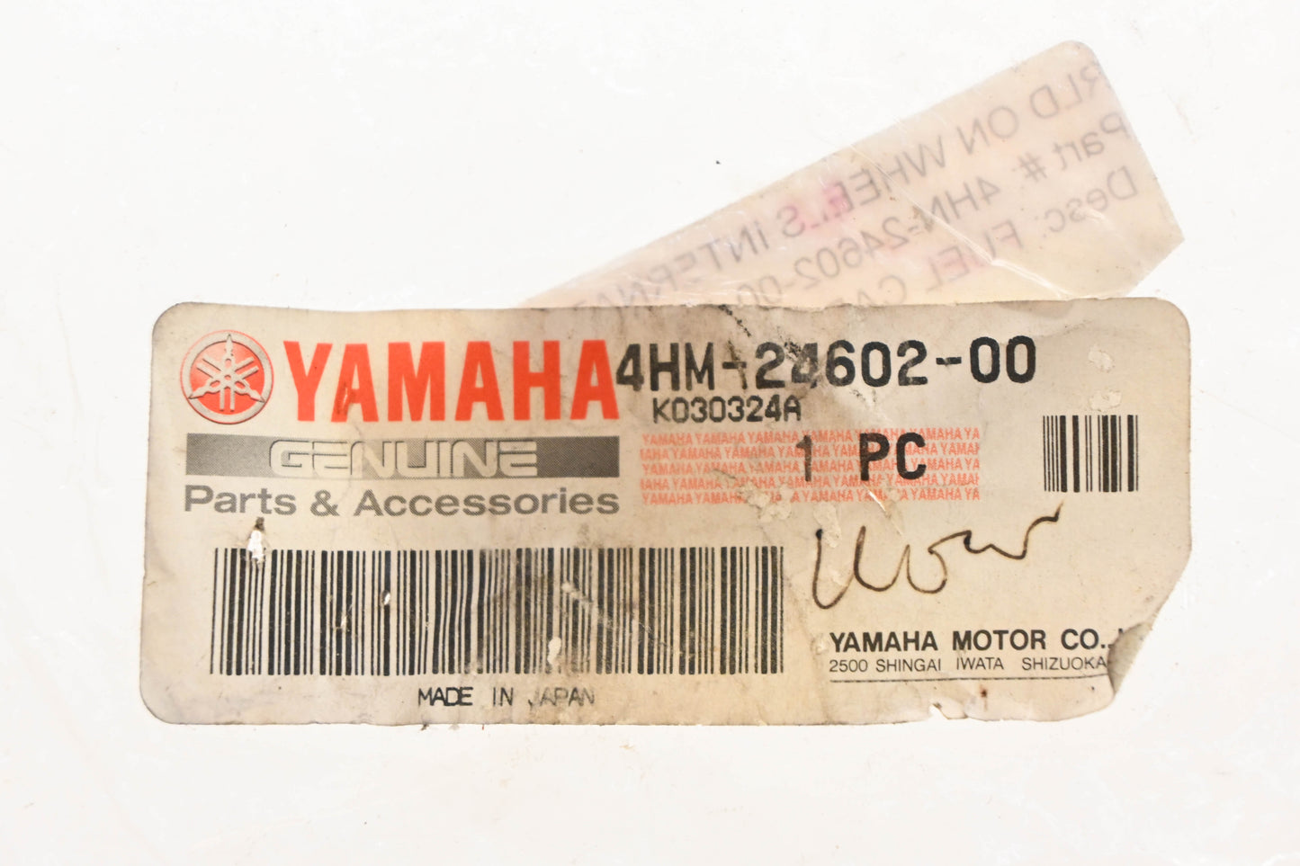 New OEM Yamaha 4HM-24602-00-00 Fuel Tank Locking Cap & Keys NOS