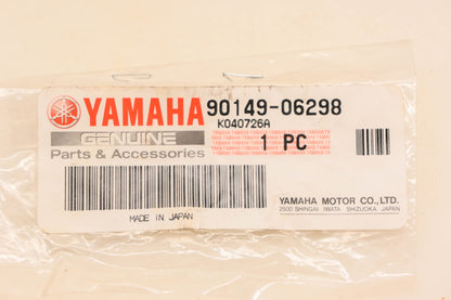 New OEM Yamaha 90149-06298-00 Special Shaped Screw NOS
