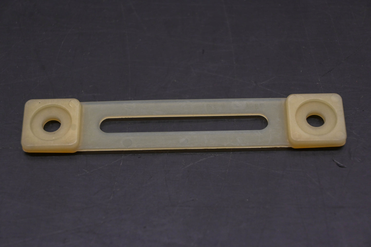 New OEM Yamaha GP7-6517P-01-00 Lid Support Strap NOS