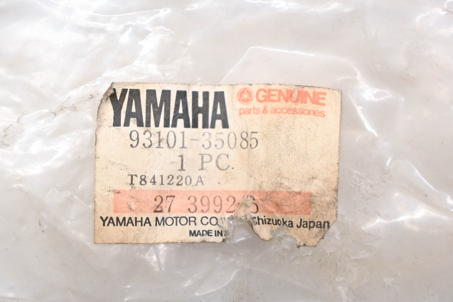 New OEM Yamaha 93101-35085-00 Oil Seal NOS