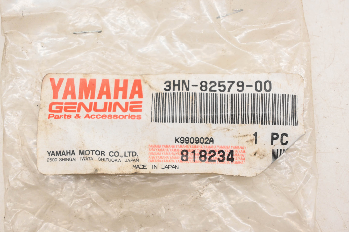 New OEM Yamaha 3HN-82579-00-00 Rubber Key Cap NOS