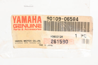 New OEM Yamaha 90109-06584-00 Cylinder Head Bolt NOS