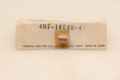 New OEM Yamaha 4H7-14949-41-00 Pilot Jet NOS