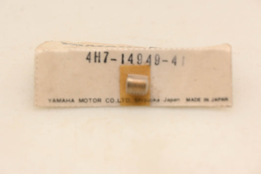 New OEM Yamaha 4H7-14949-41-00 Pilot Jet NOS