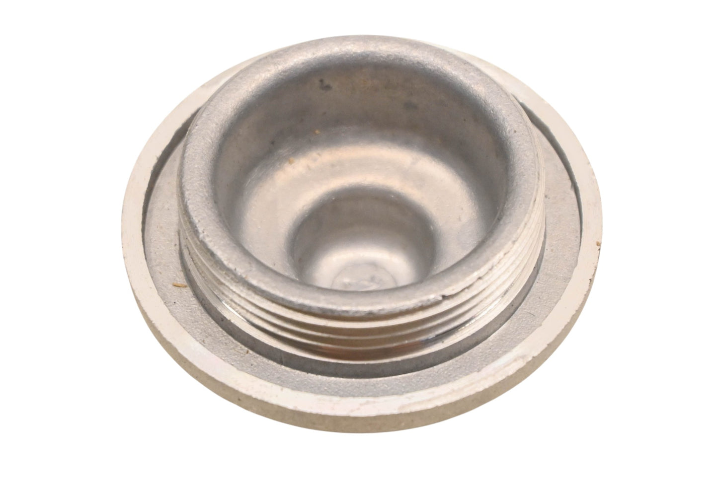 New OEM Yamaha 1L9-11186-00-00 Cylinder Head Side Cover Cap NOS