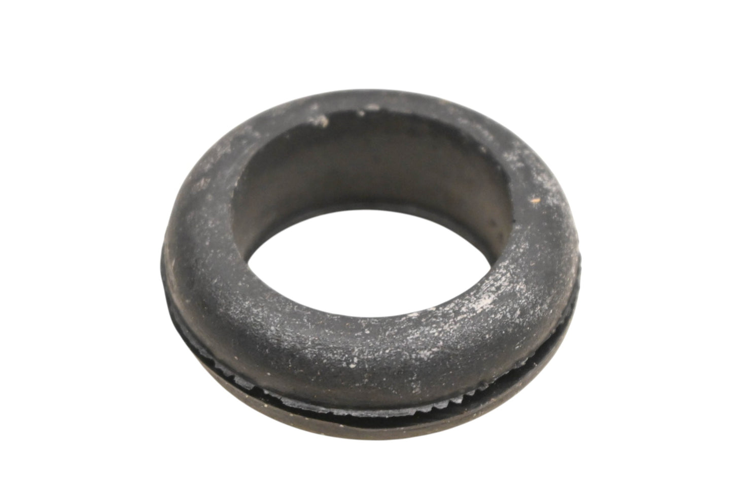 New OEM Yamaha 150-84153-00-00 Grommet NOS