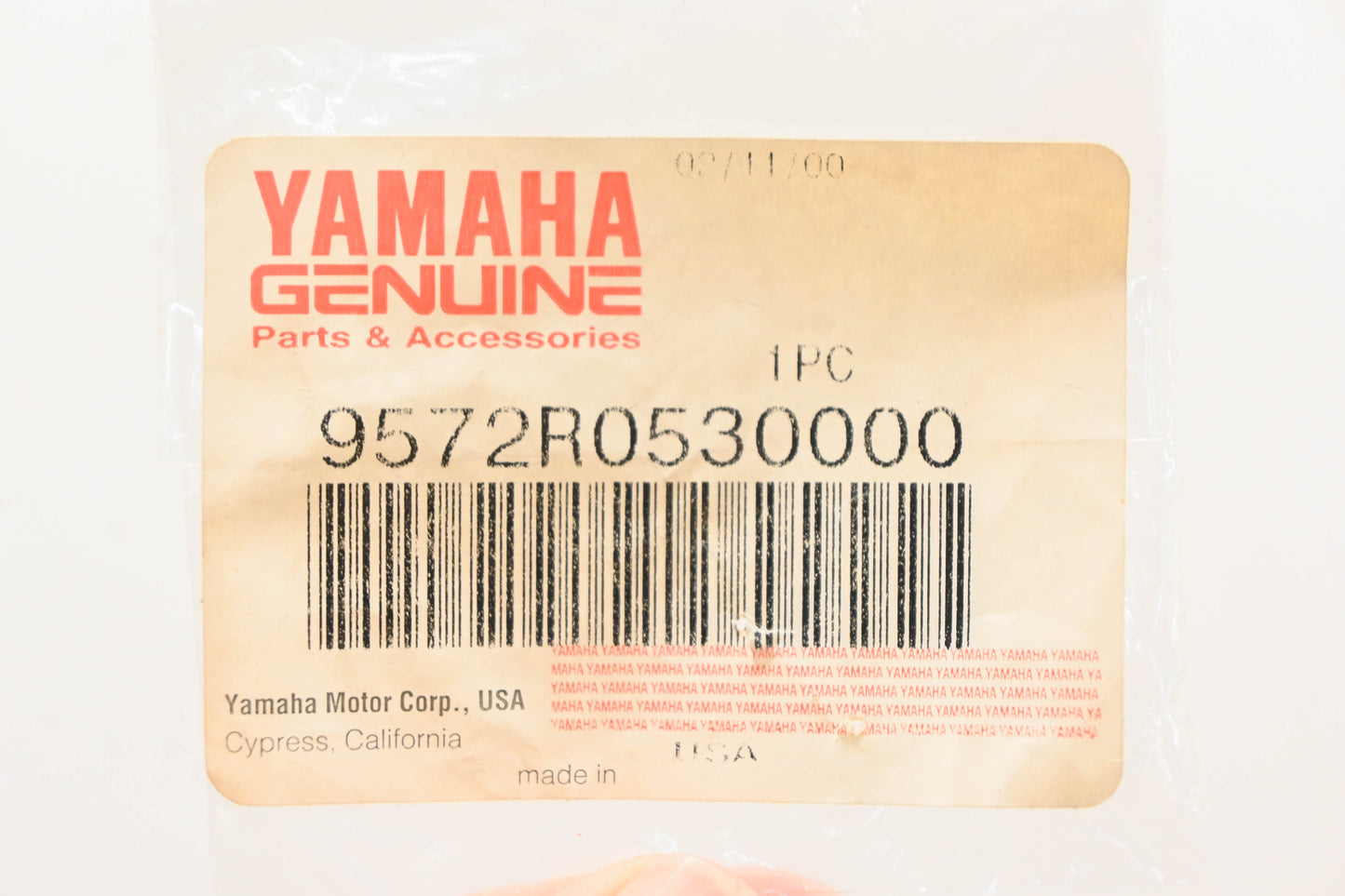 New OEM Yamaha 9572R-05300-00 Flange Nuts Qty 2 NOS