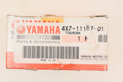 New OEM Yamaha 4X7-11187-01-00 Cylinder Head Cover NOS