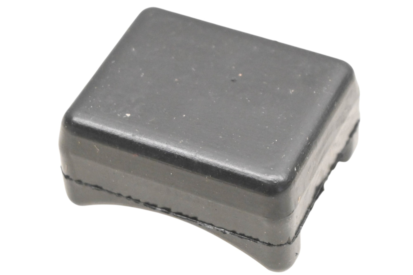 New OEM Yamaha 676-44575-00-00 Lower Mount Rubber Damper NOS