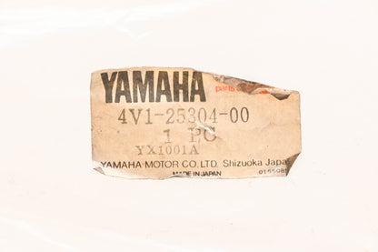 New OEM Yamaha 4V1-25304-00-00 Wheel Spokes & Nuts Qty 15 NOS