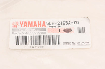 New OEM Yamaha 5LP-2165A-70-00 Red 660R 5 Valve Rear Fender Graphic Decal Kit NOS