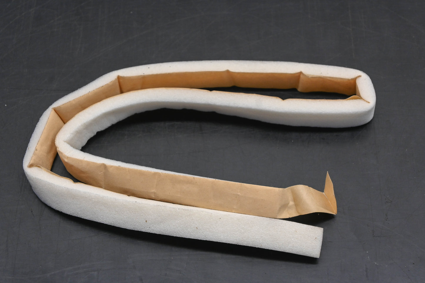 New OEM Yamaha GH1-6266B-00-00 Under Seat Packing Strip NOS
