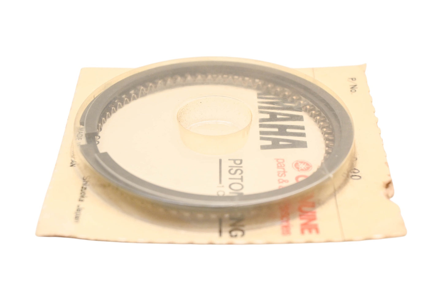 New OEM Yamaha 256-11610-00-00 Piston Ring STD Kit NOS