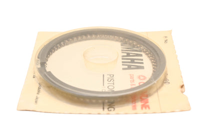 New OEM Yamaha 256-11610-00-00 Piston Ring STD Kit NOS