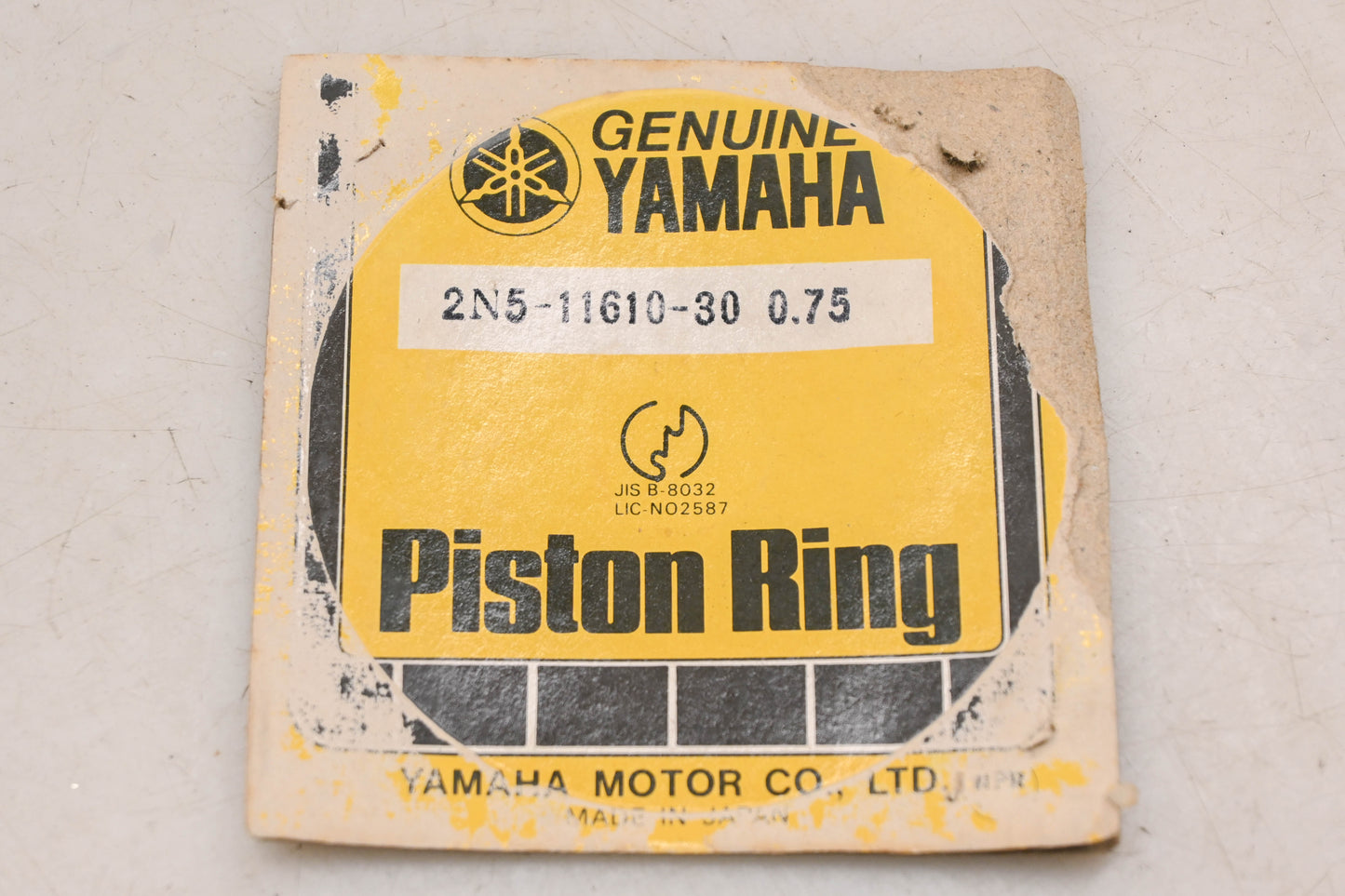 New OEM Yamaha 2N5-11610-30-00 Piston Ring 0.75 O/S Kit NOS