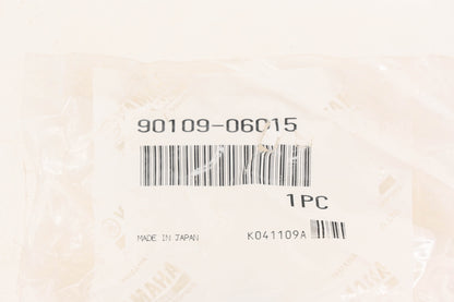 New OEM Yamaha 90109-06015-00 Socket Head Bolt NOS