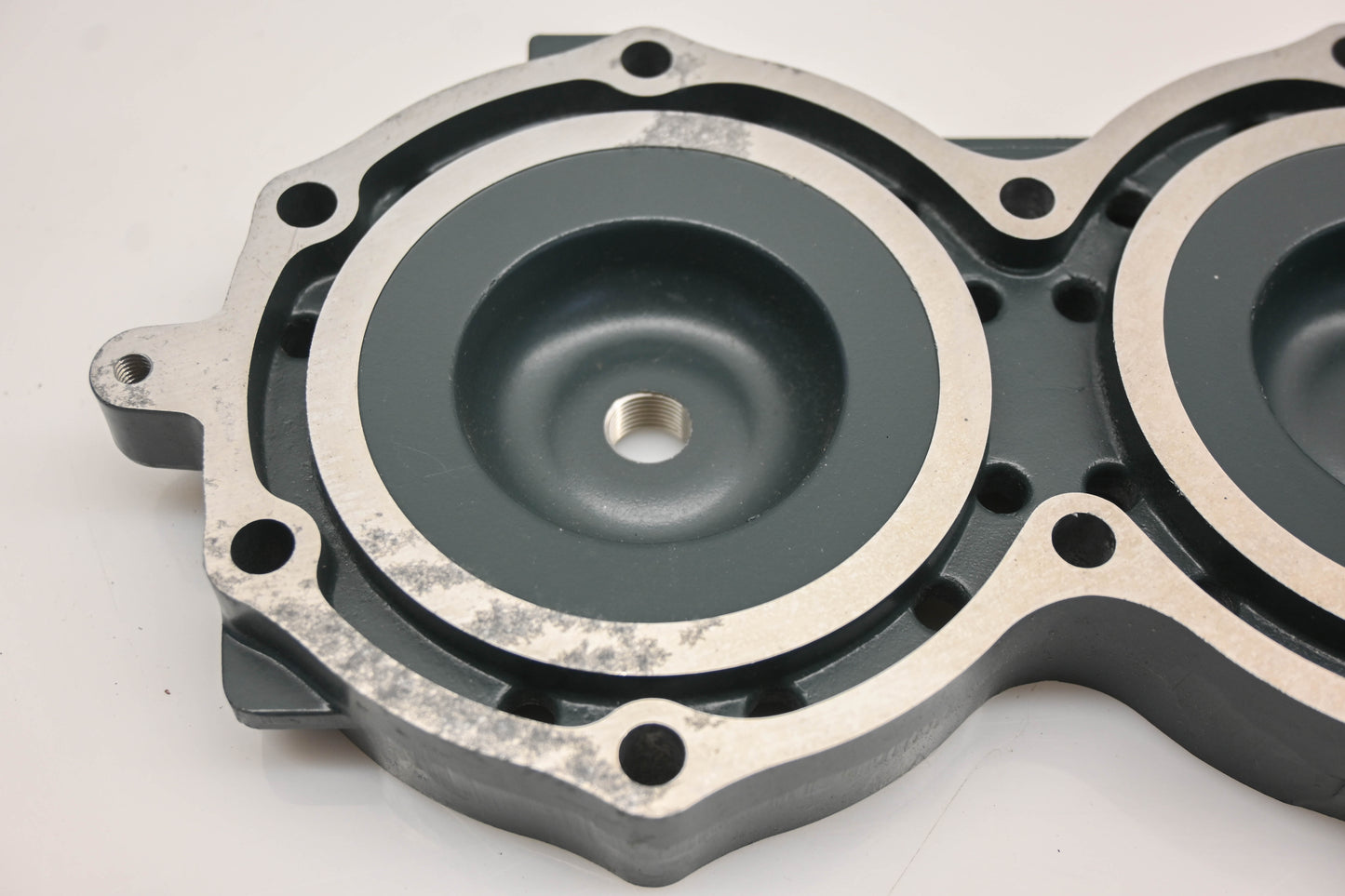 New OEM Yamaha 65U-11111-00-8S Cylinder Head NOS