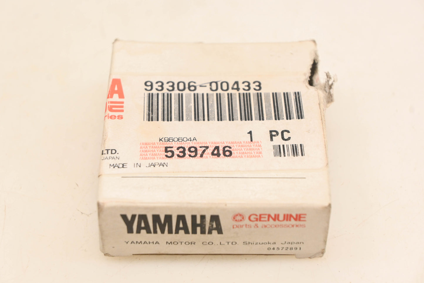 New OEM Yamaha 93306-00433-00 Ball Bearing NOS