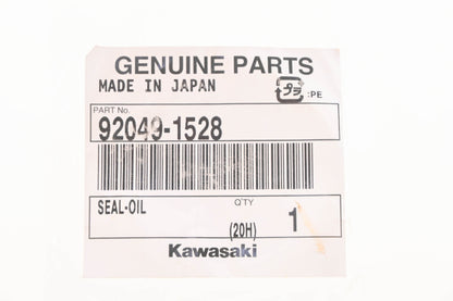 New OEM Kawasaki 92049-1528 Oil Seal NOS