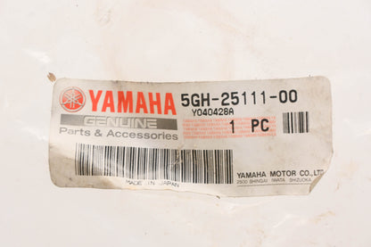 New OEM Yamaha 5GH-25111-00-00 Front Wheel Hub NOS