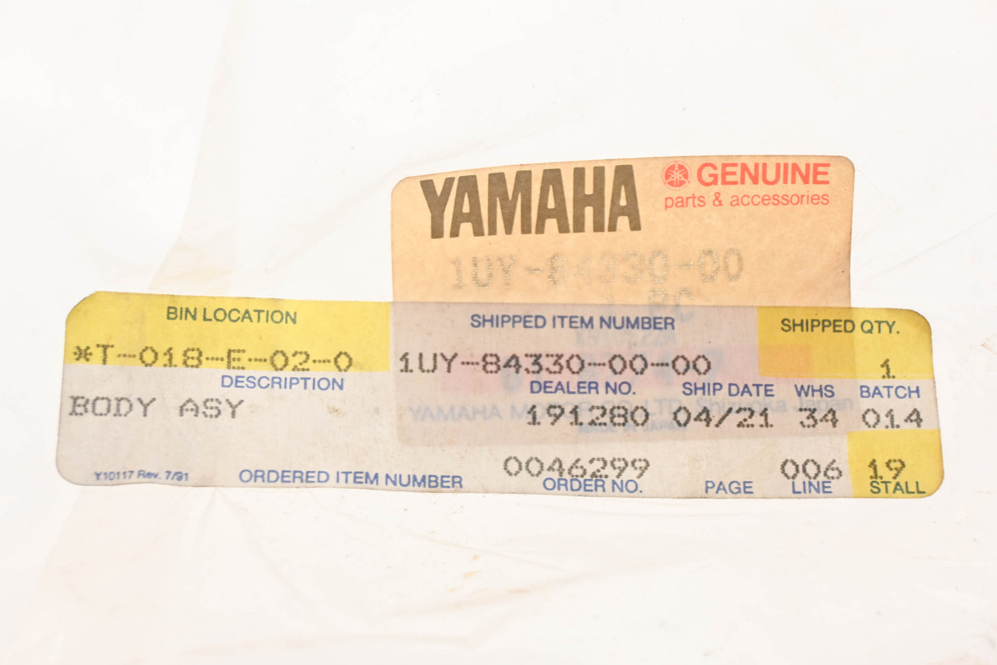 New OEM Yamaha 1UY-84330-00-00 White Headlight Body NOS