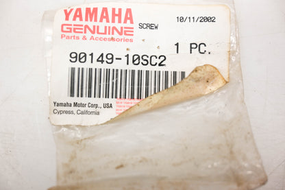 New OEM Yamaha 90149-10SC2-00 Screws Qty 2 NOS