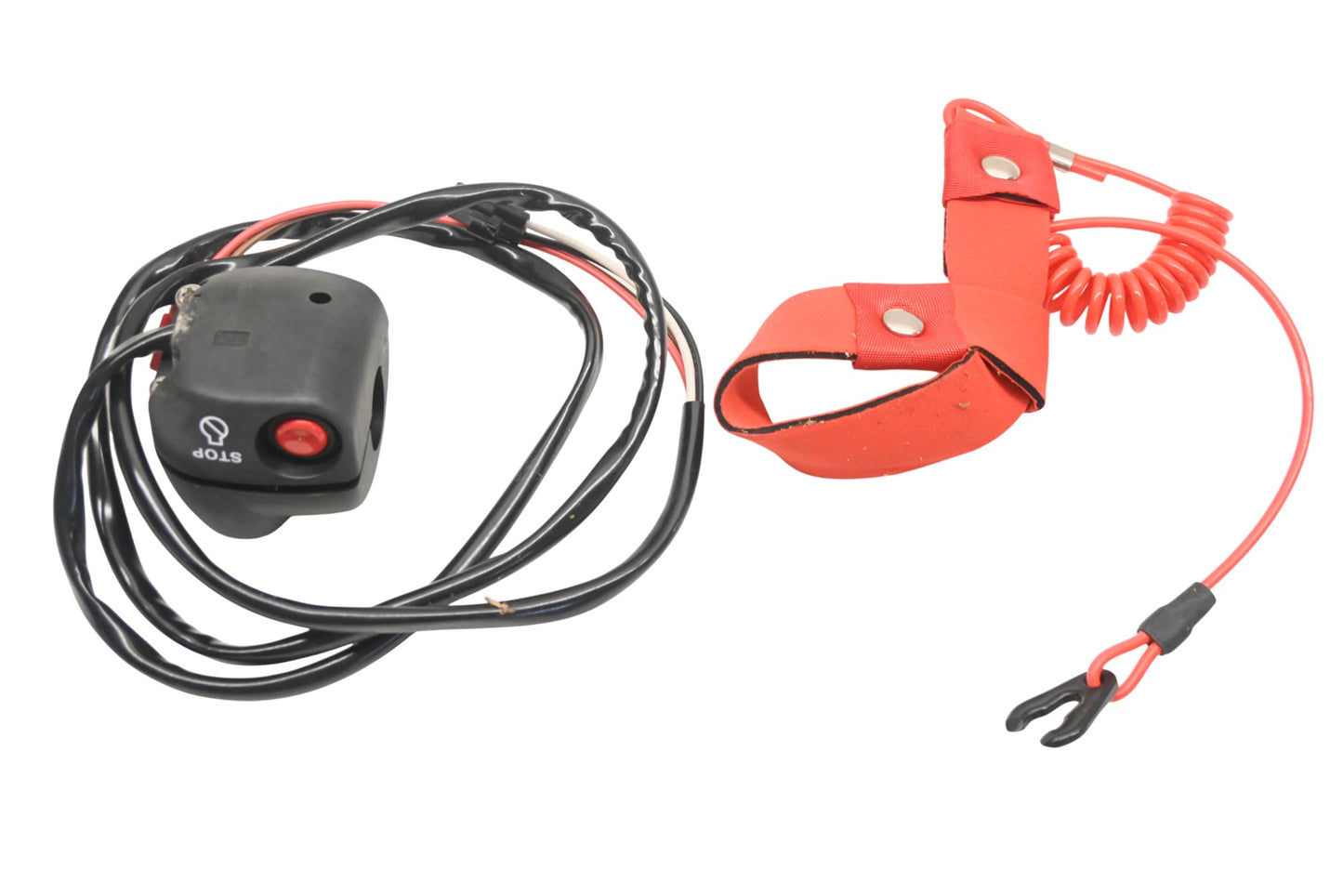 New OEM Yamaha GP7-68310-00-00 Stop Switch Assembly With Lanyard NOS