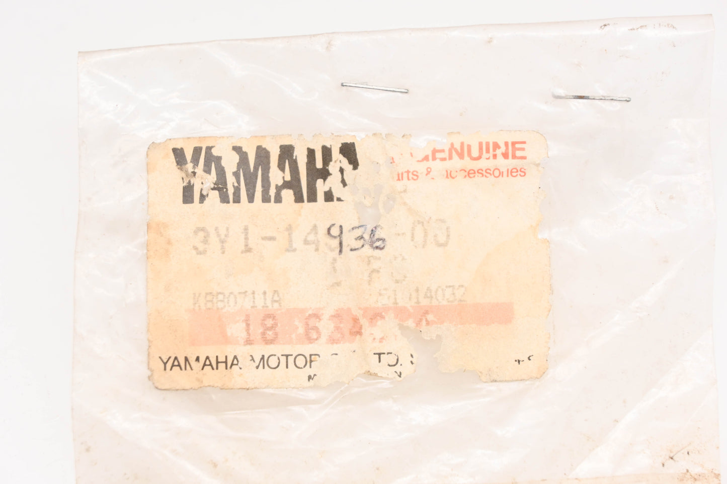 New OEM Yamaha 3Y1-14936-00-00 Carburetor Diaphragm Seat NOS