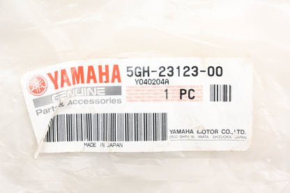 New OEM Yamaha 5GH-23123-00-00, 5GH-23123-00 Front Suspension Lower Cover NOS