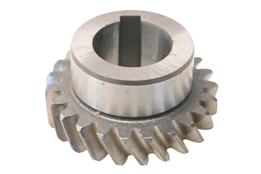 New OEM Yamaha 4L0-16111-00-00 Primary Drive Gear NOS