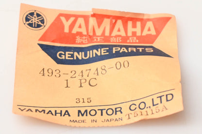 New OEM Yamaha 493-24748-00-00 Seat Bracket NOS