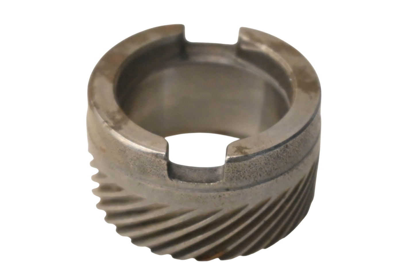 New OEM Yamaha 341-25135-01-00 Drive Gear NOS