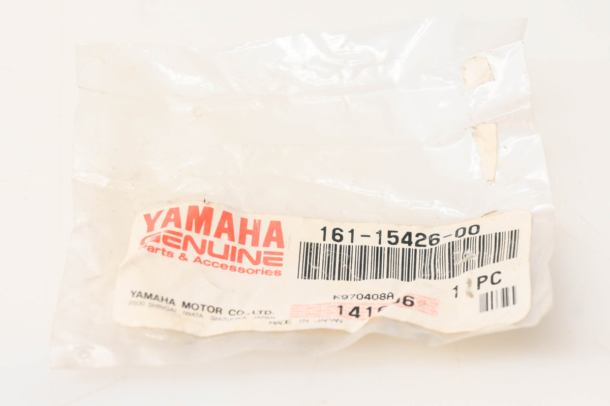 New OEM Yamaha 161-15426-00-00 Oil Pump Cover NOS