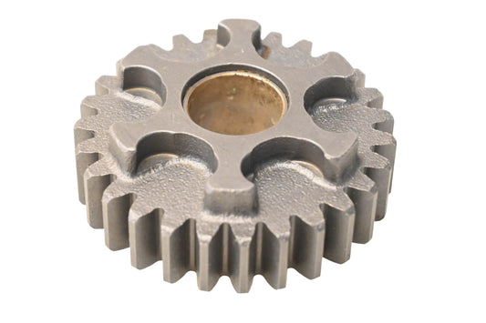 New OEM Yamaha 3HE-17161-00-00 6th Pinion Gear NOS
