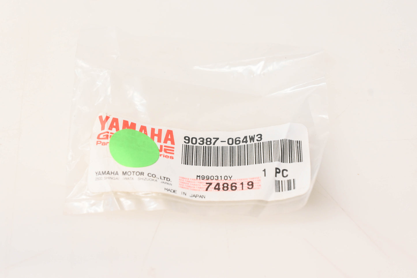 New OEM Yamaha 90387-064W3-00 Collar NOS