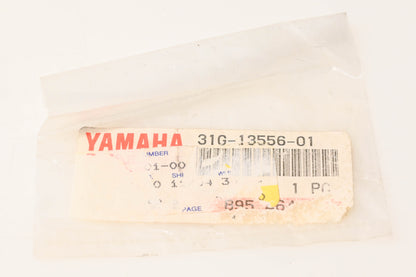 New OEM Yamaha 31G-13556-01-00, 3HT-13556-00-00 Manifold Gasket NOS
