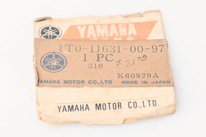New OEM Yamaha 1T0-11631-00-97 Piston NOS