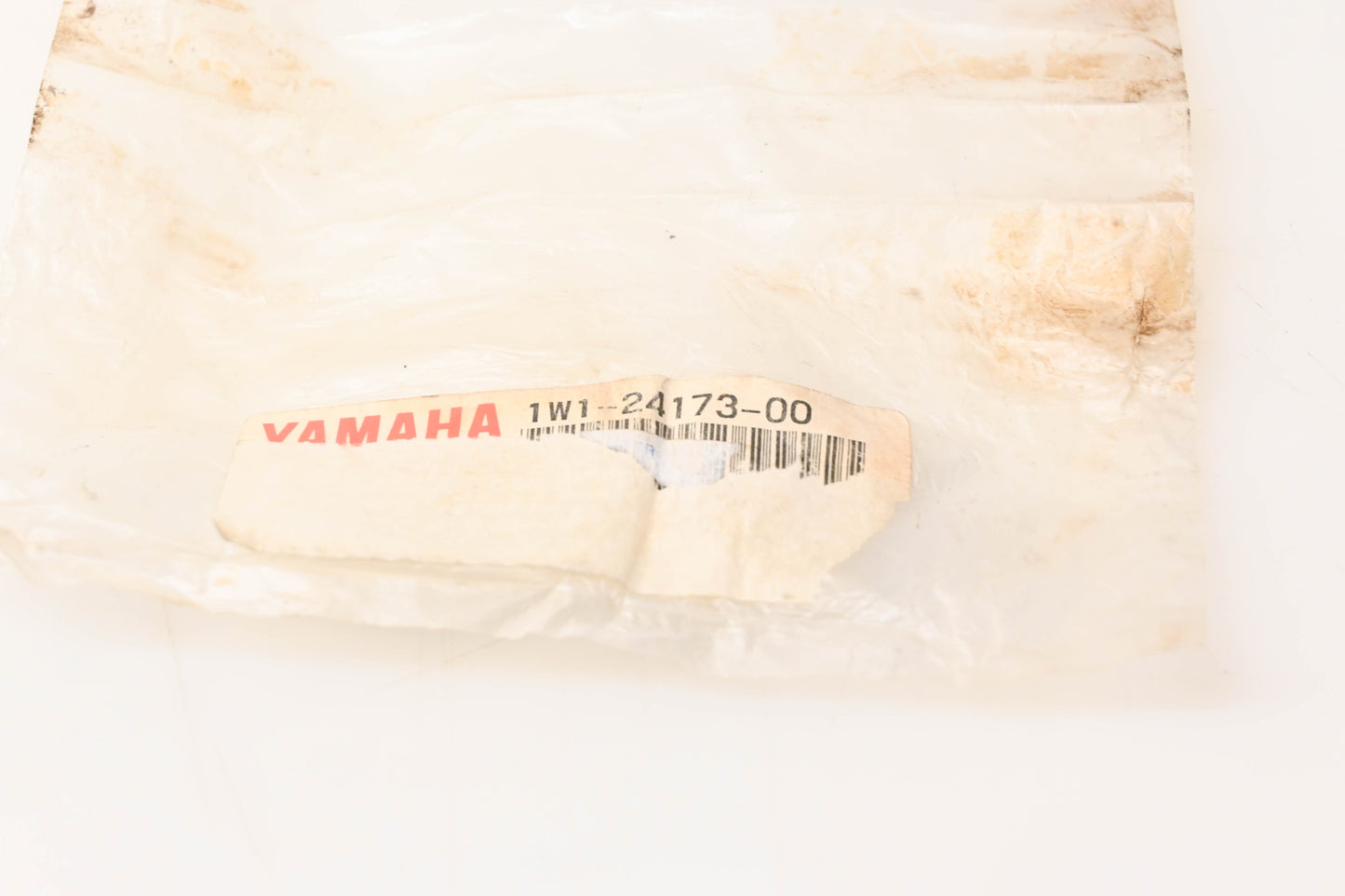 New OEM Yamaha 1W1-24173-00-00 Tank Fitting Band NOS