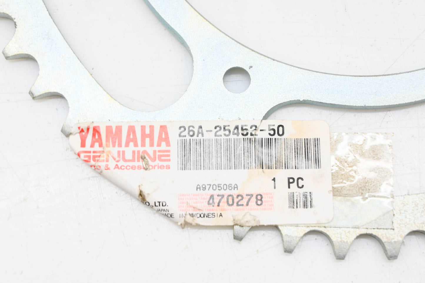 New OEM Yamaha 26A-25452-50-00 Drive Sprocket NOS