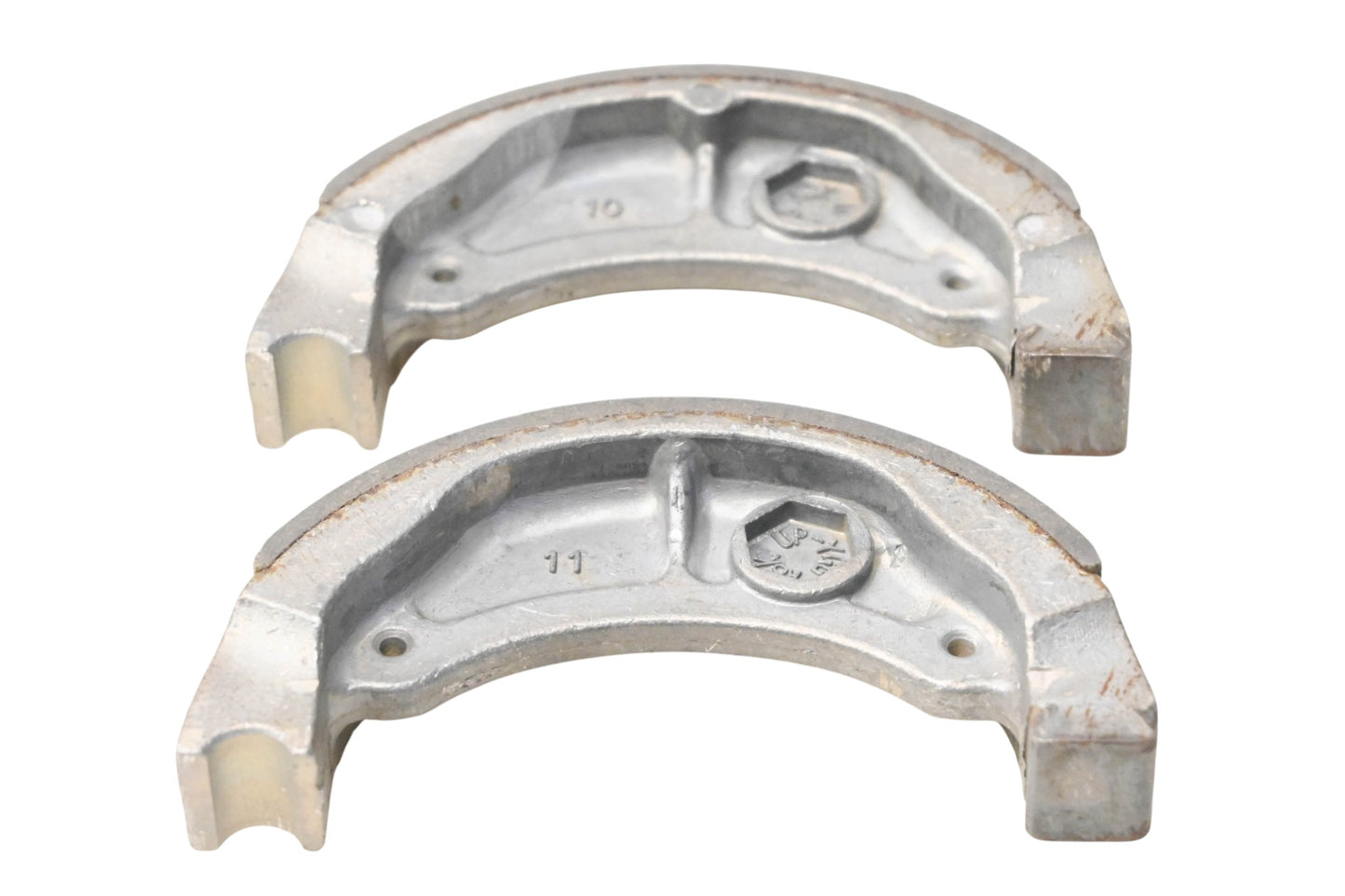 New OEM Yamaha 3EC-W2535-00-00 Brake Shoe Kit NOS